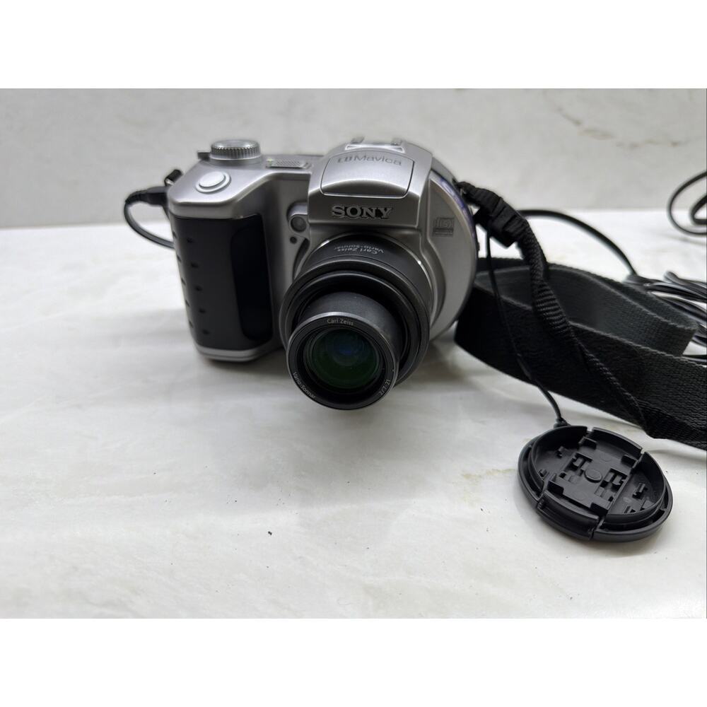 SONY MAVICA MVC-CD400 4.0MP DIGITAL CAMERA NEEDS NEW BATTERY AND CHARGER I3.3